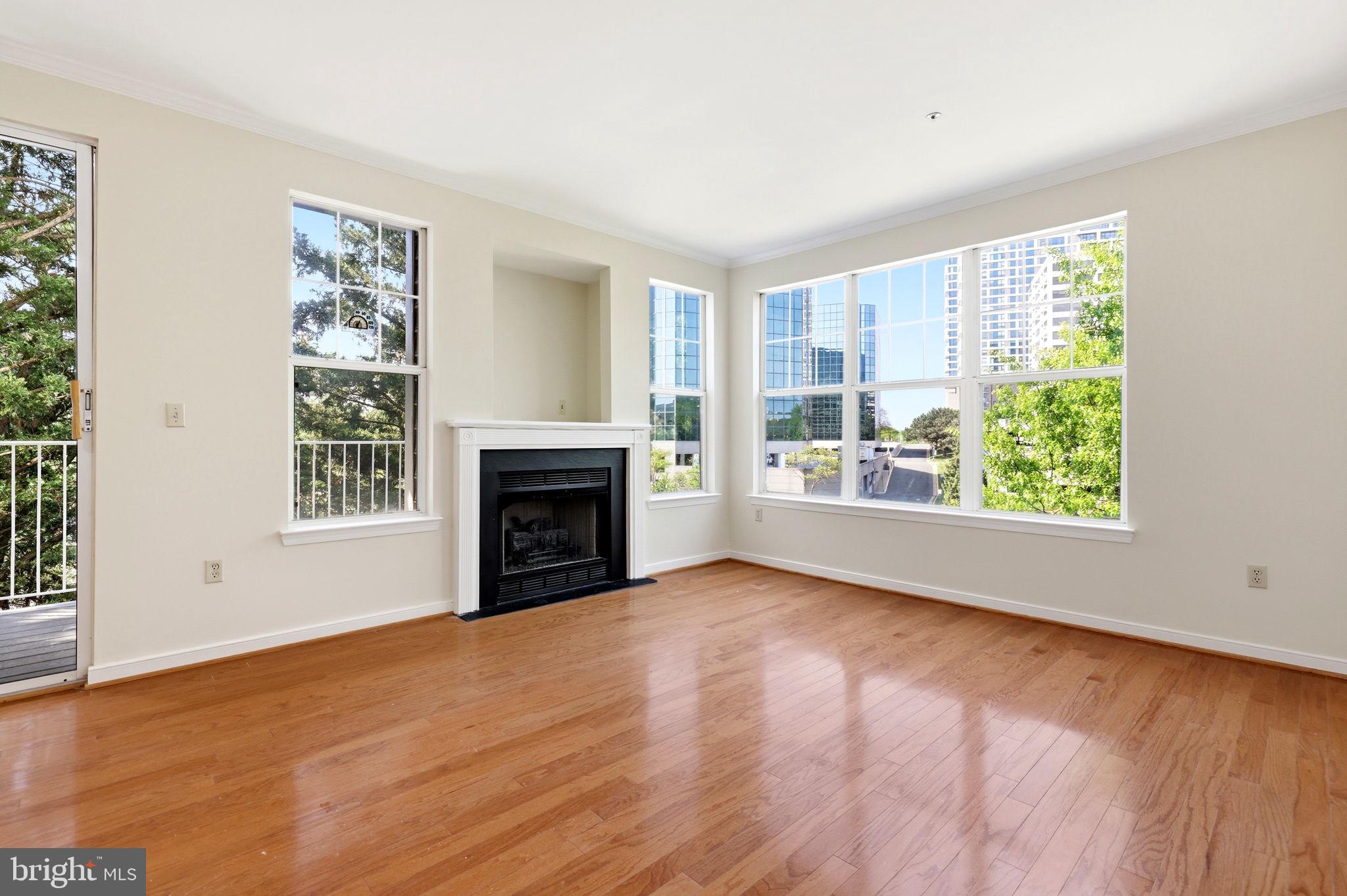 LILLIAN COURT AT TYSONS - Residential