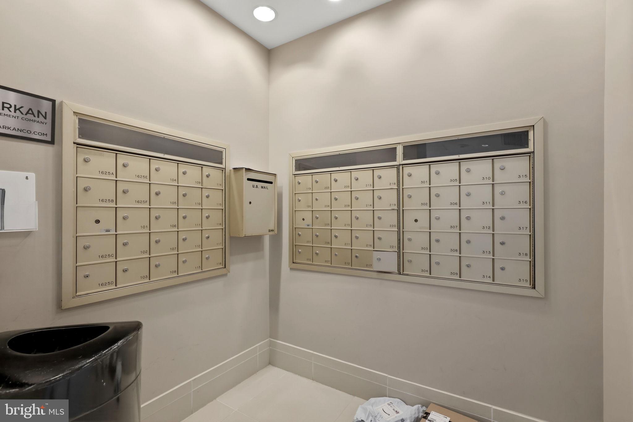 LILLIAN COURT AT TYSONS - Residential