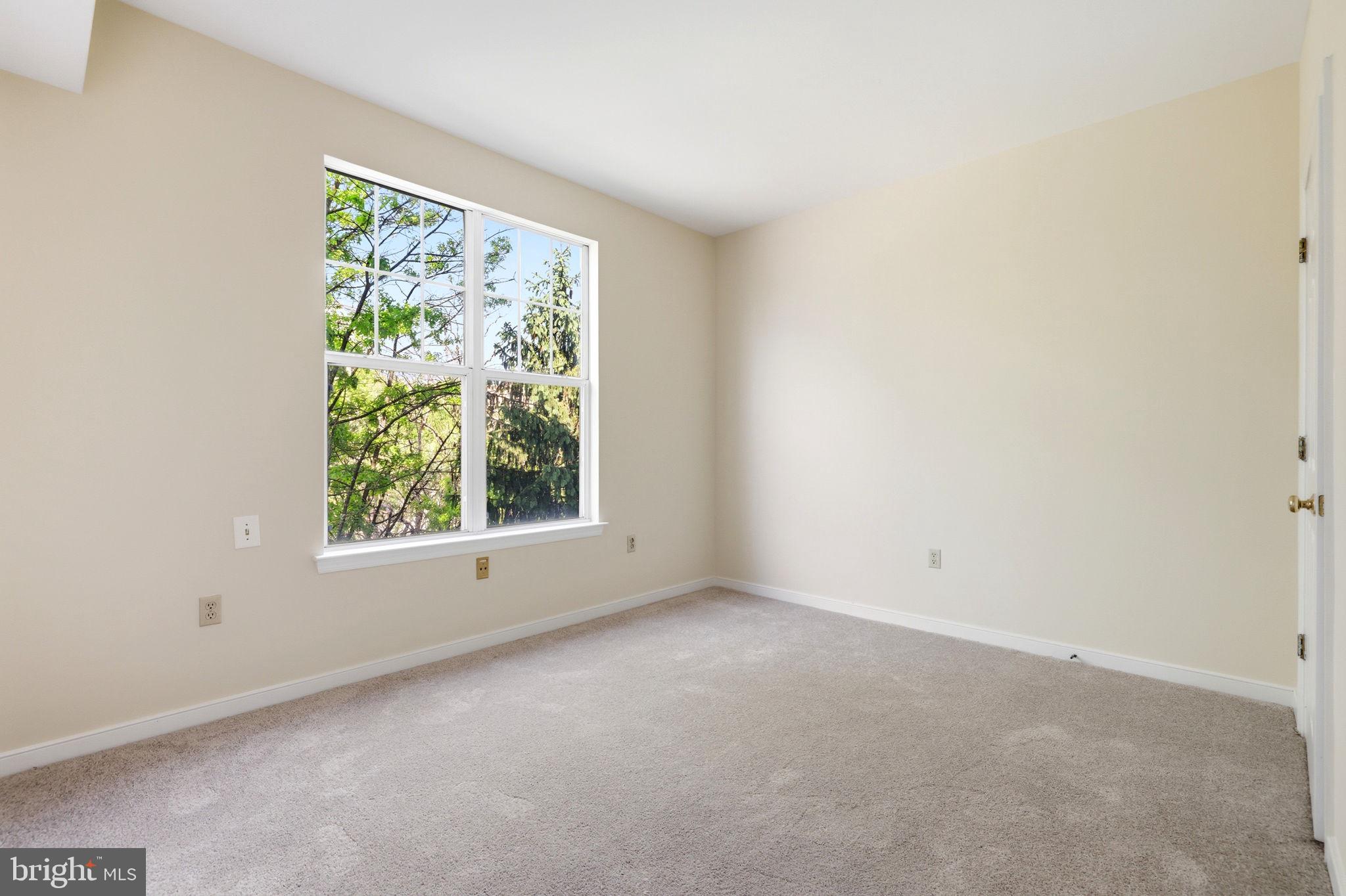 LILLIAN COURT AT TYSONS - Residential