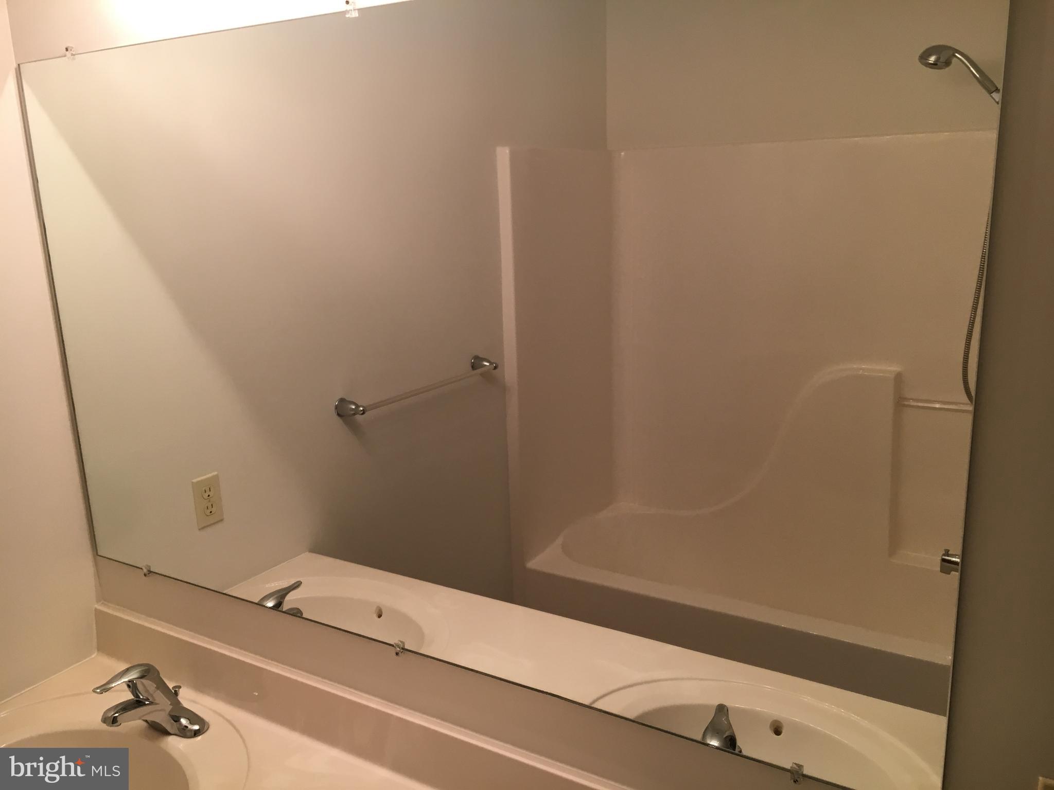 ORCHARD GLEN - Residential