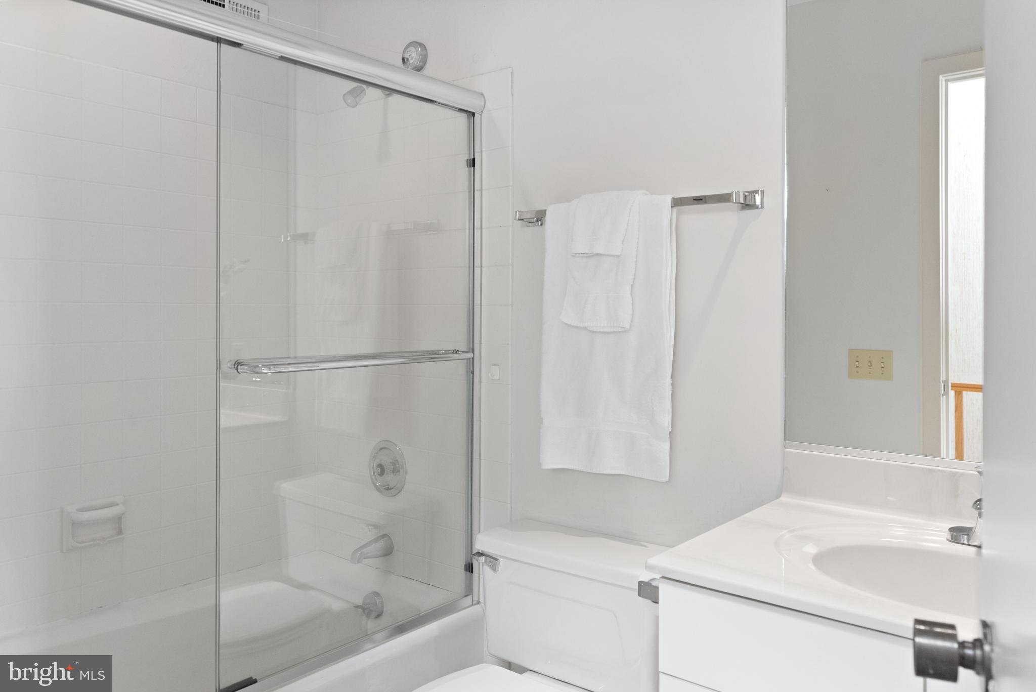 CHESAPEAKE LANDING - Residential