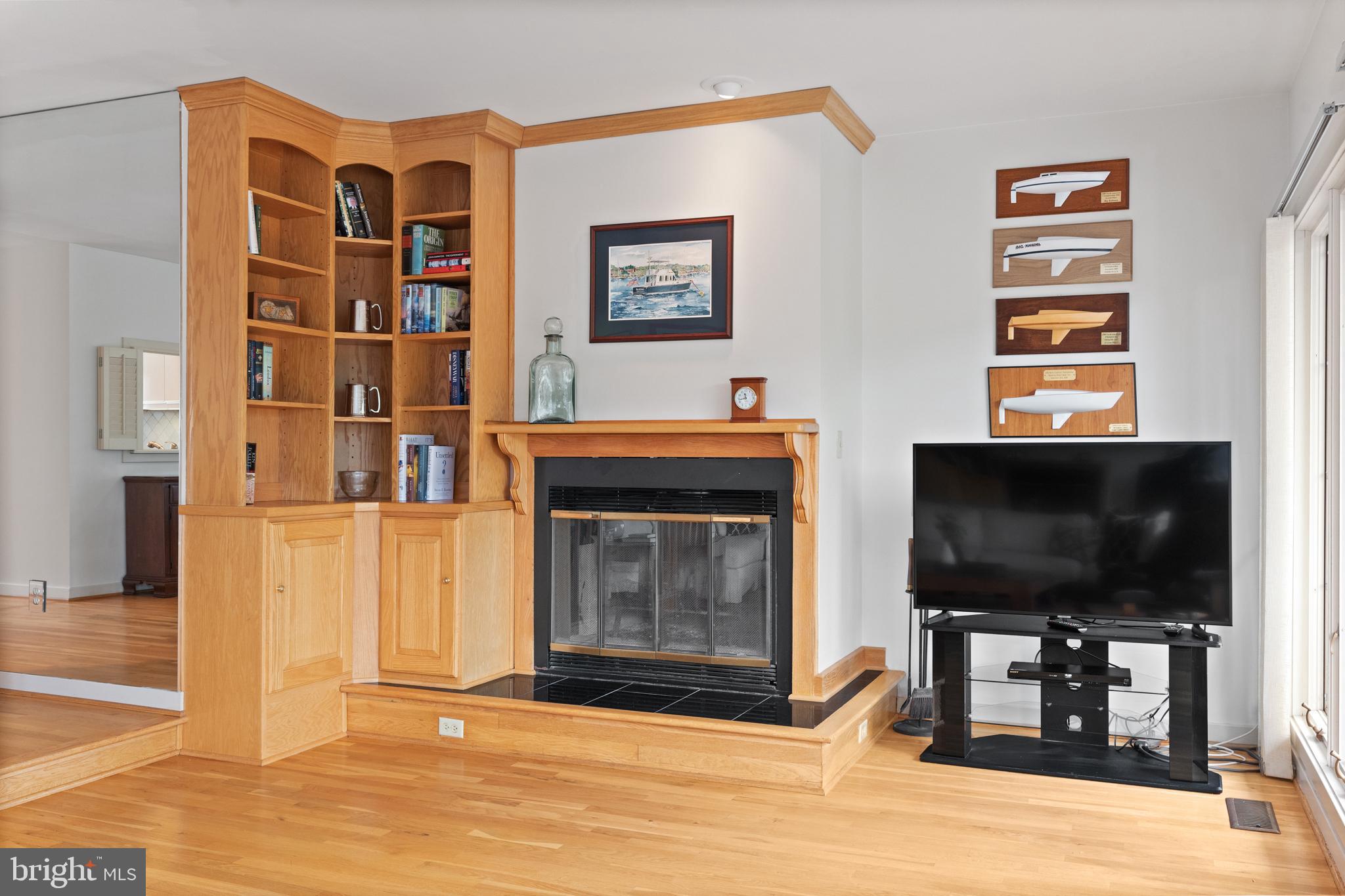 CHESAPEAKE LANDING - Residential