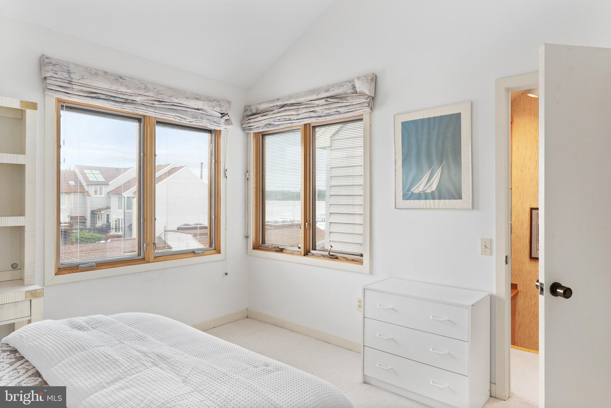 CHESAPEAKE LANDING - Residential