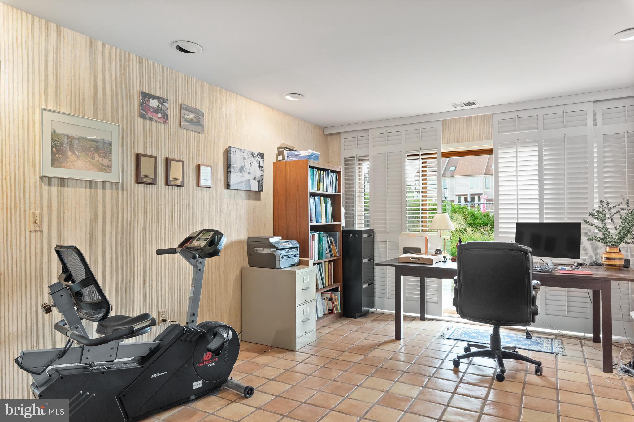 CHESAPEAKE LANDING - Residential