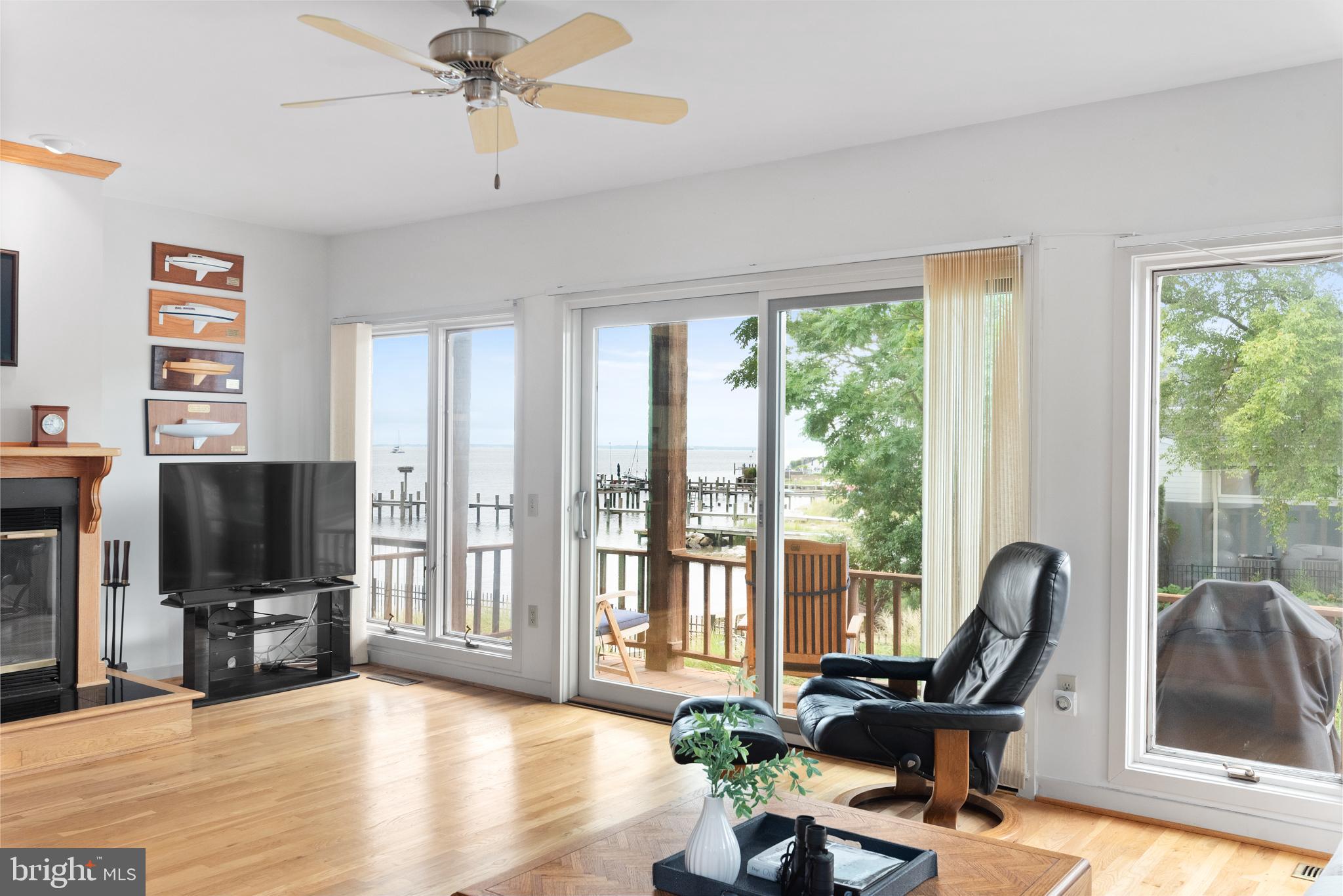 CHESAPEAKE LANDING - Residential