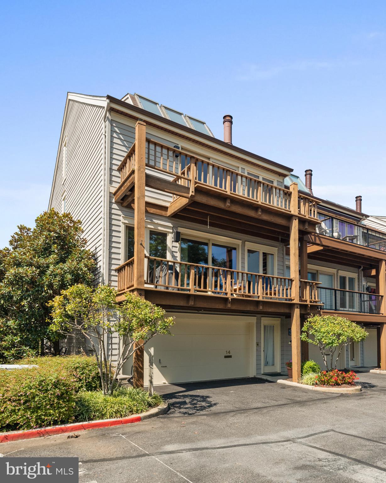 CHESAPEAKE LANDING - Residential