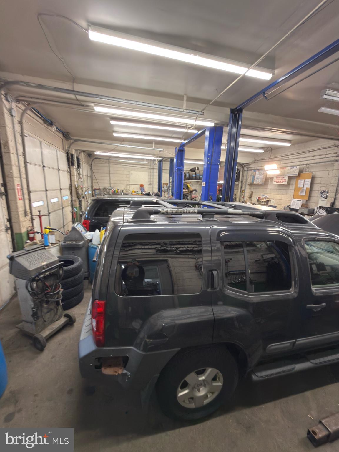 PACKER PARK - Commercial Sale