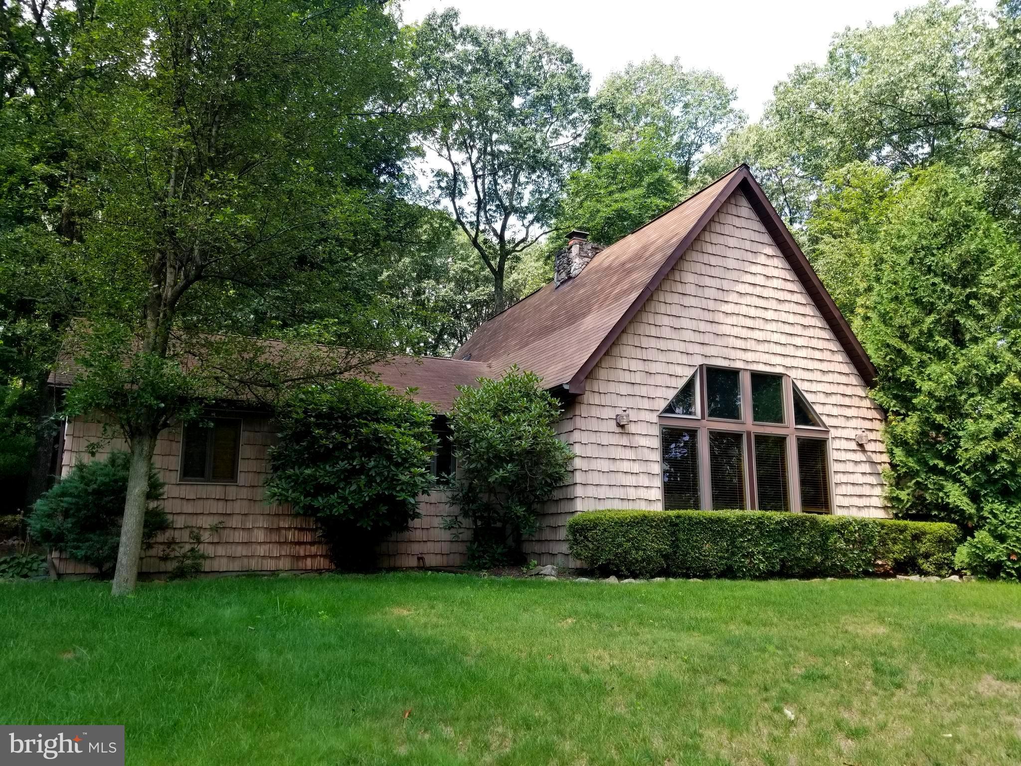 OAKRIDGE ESTATES - Residential