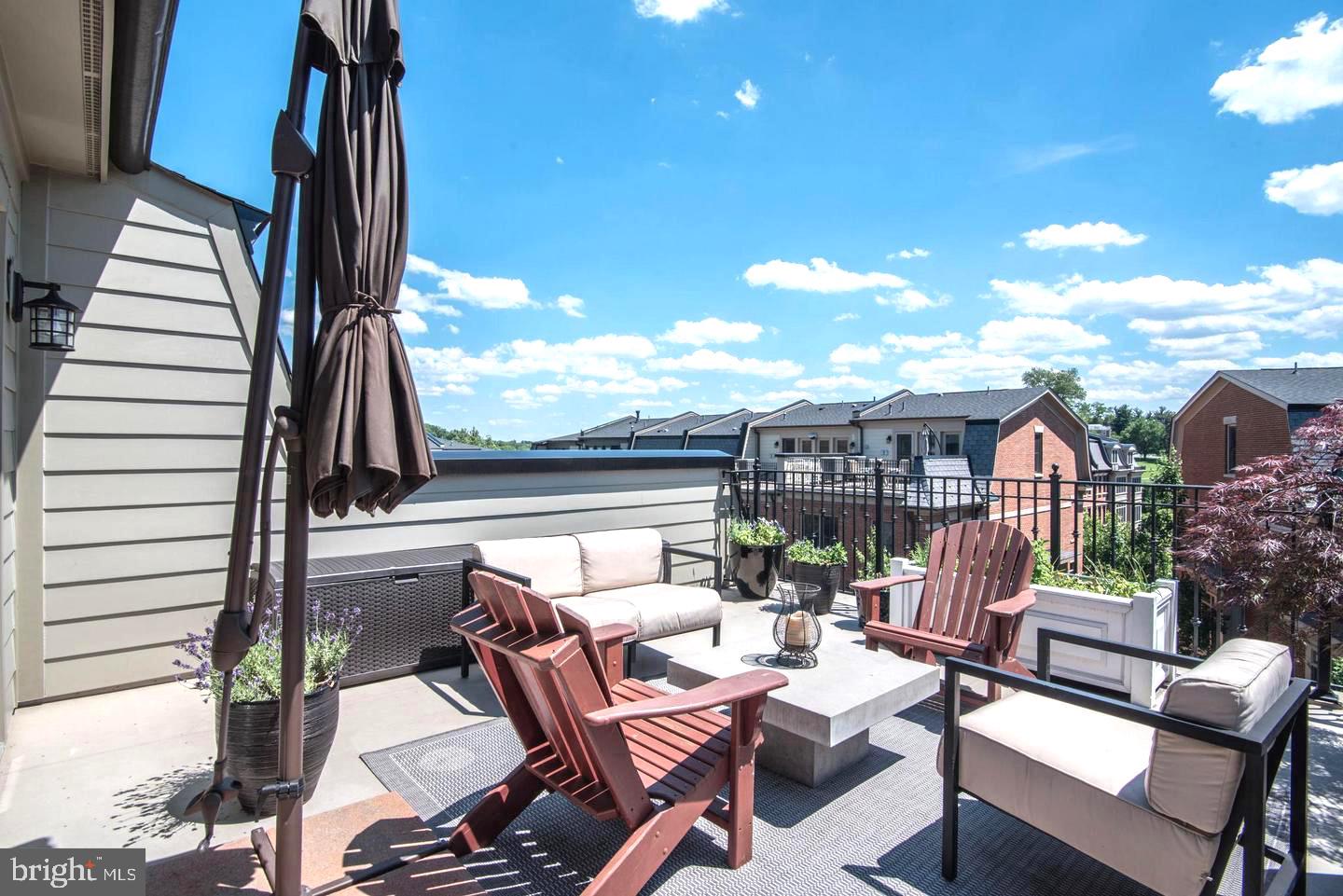 SYMPHONY PARK - Residential