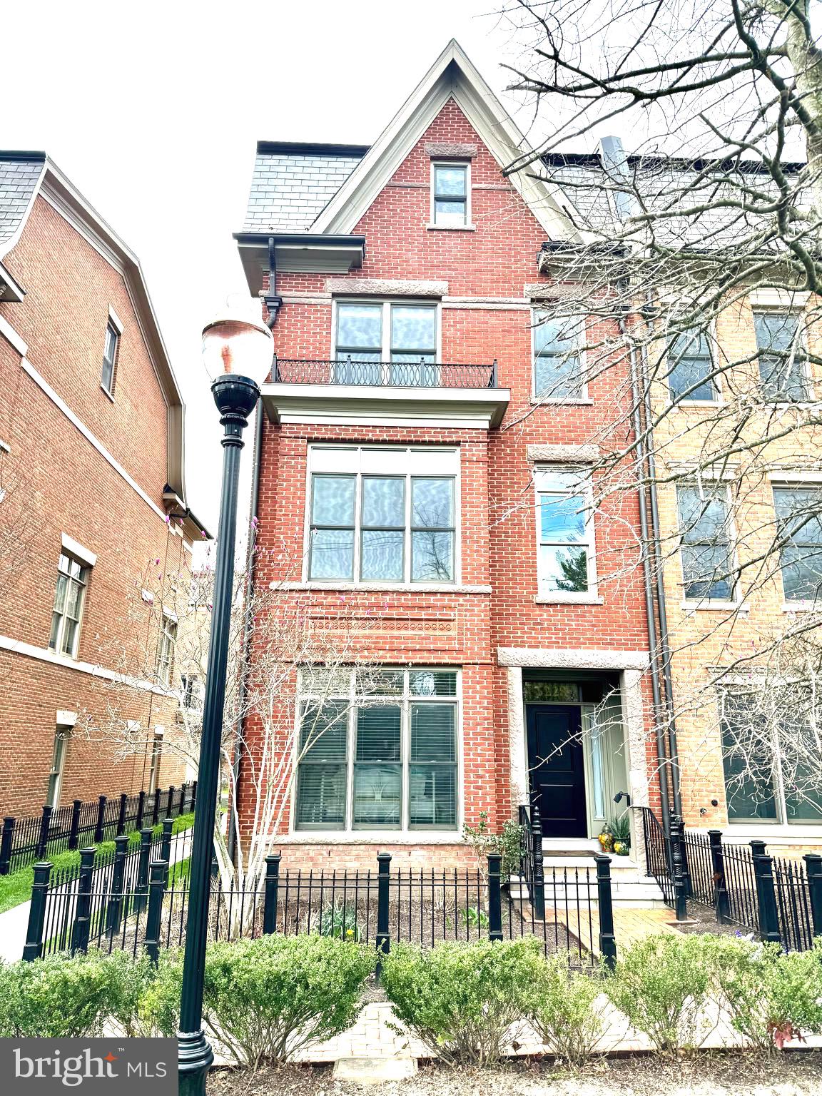 SYMPHONY PARK - Residential