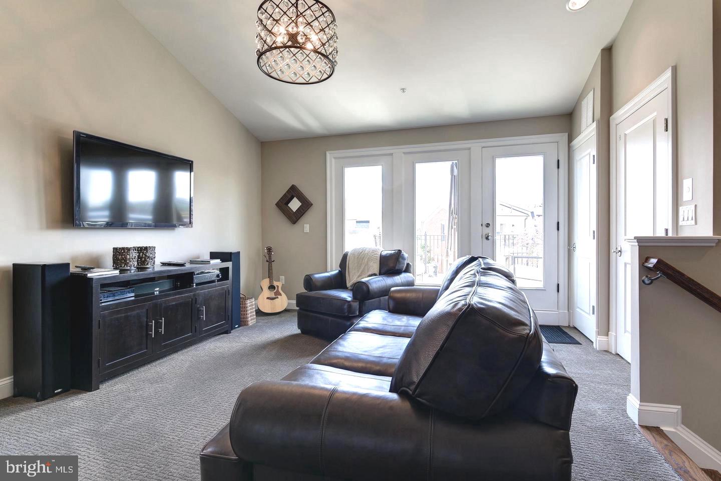 SYMPHONY PARK - Residential