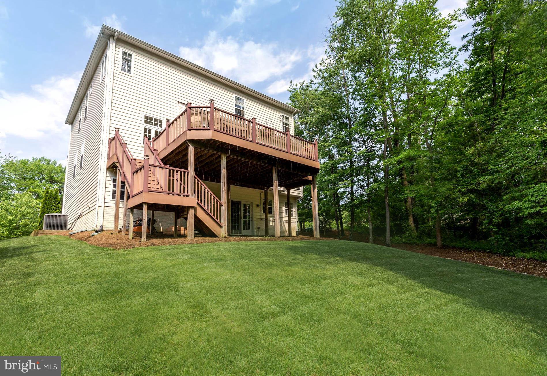 BOWEN MANOR - Residential