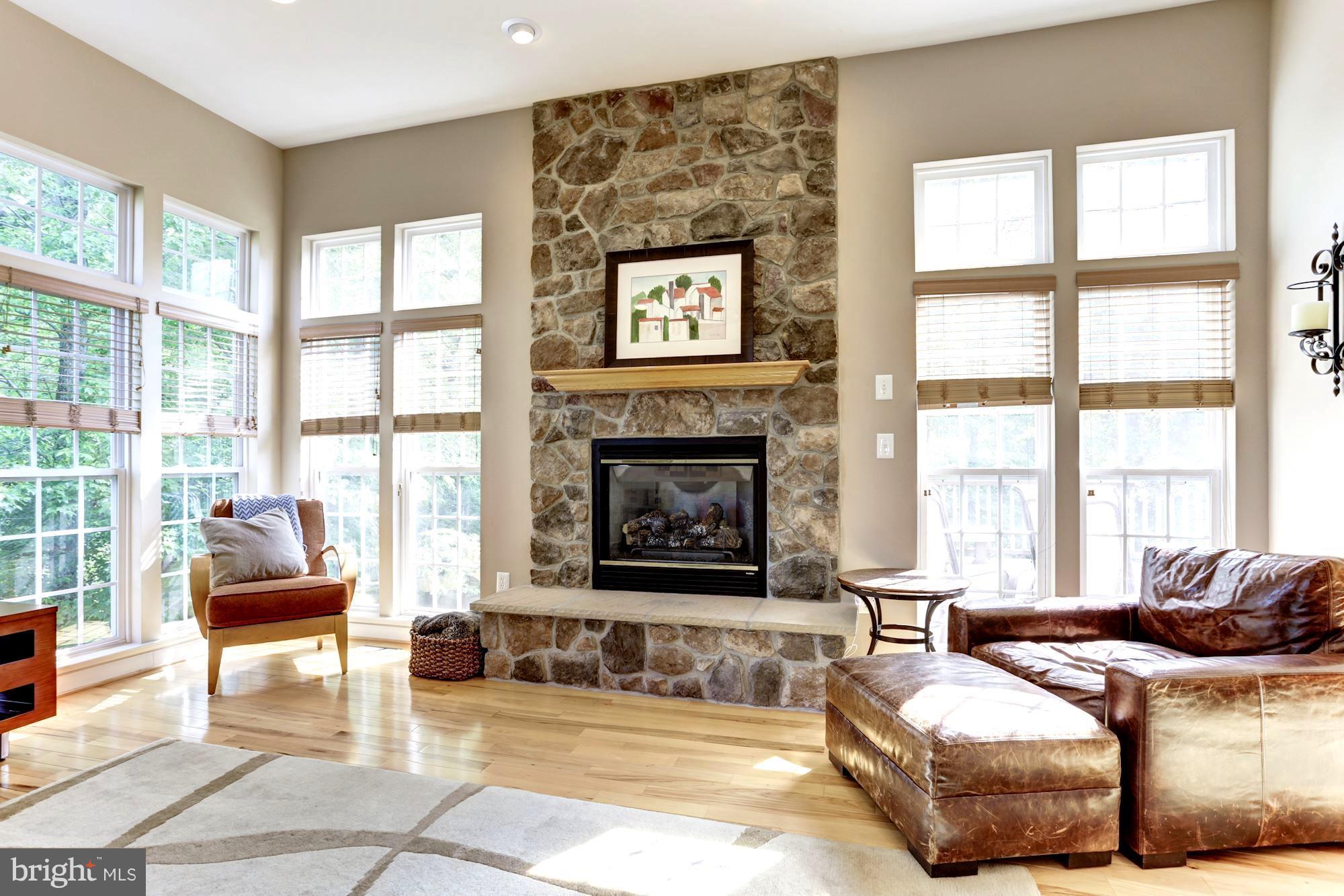 BOWEN MANOR - Residential