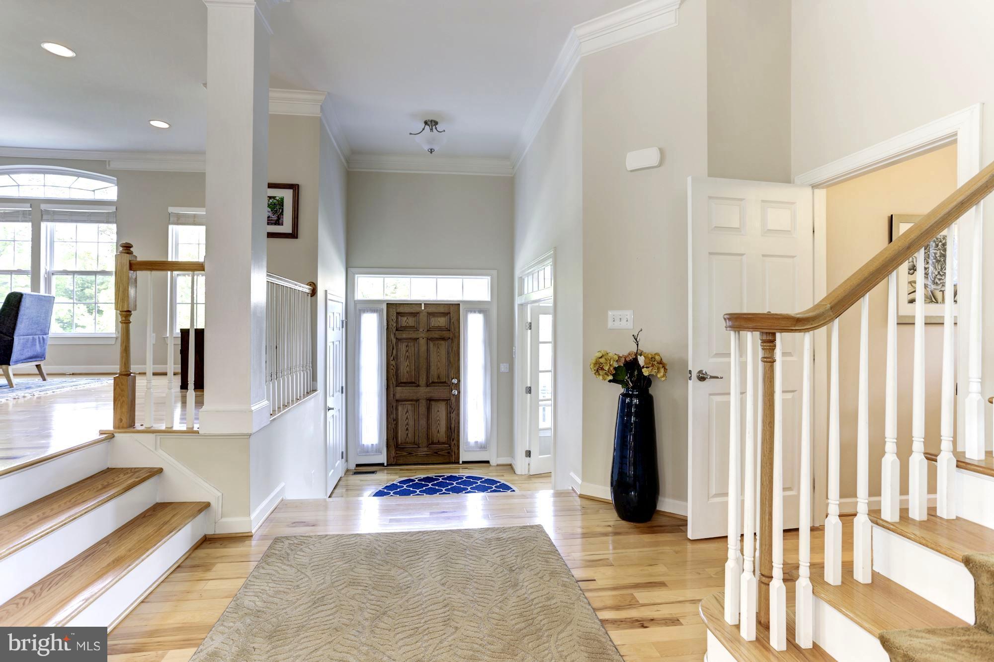 BOWEN MANOR - Residential