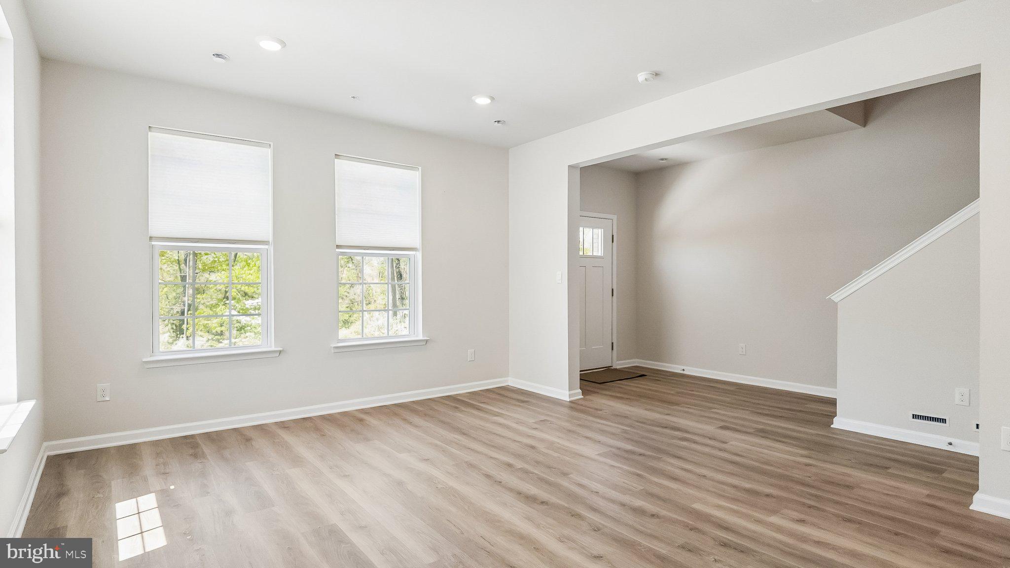 STEELPOINTE - Residential