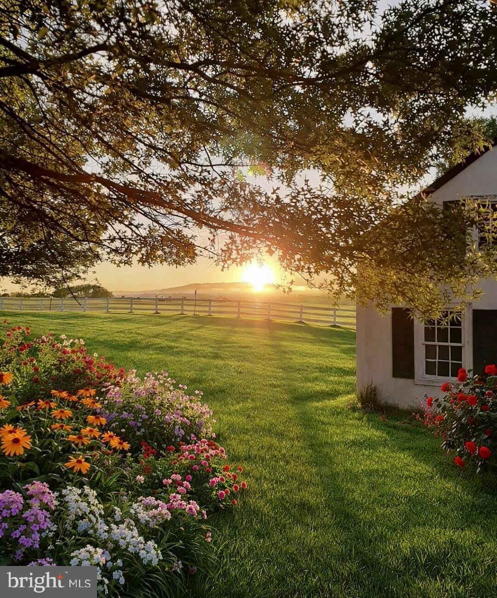 KINTNERSVILLE - Farm