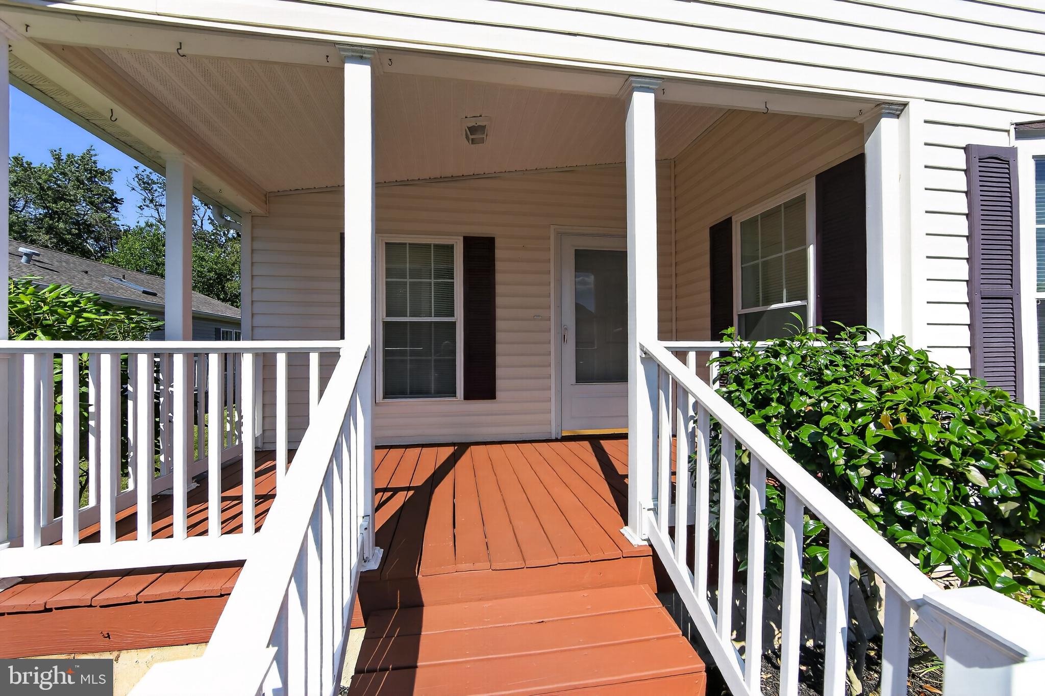 118 DYER COURT