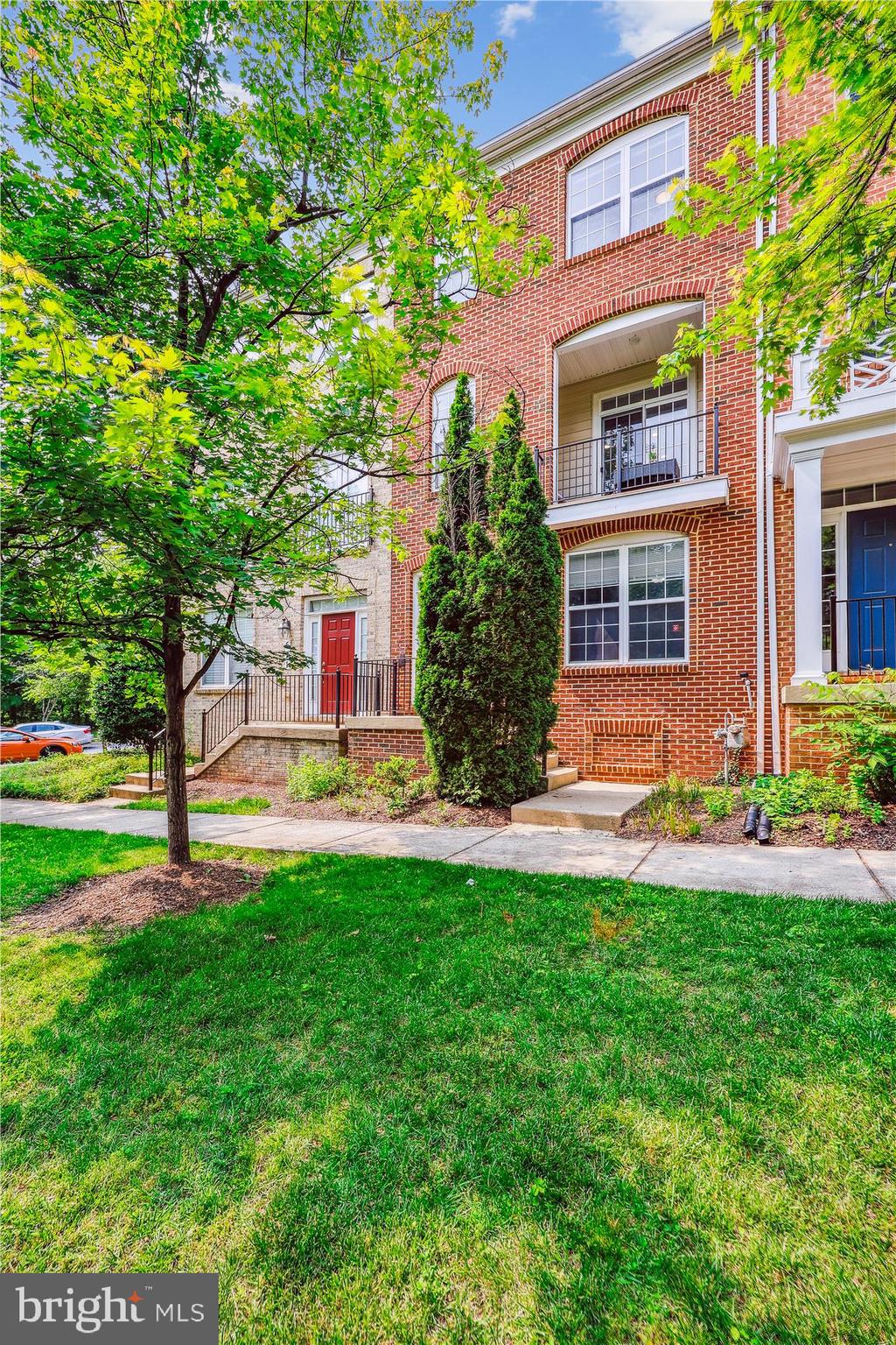 567 PELICAN AVENUE