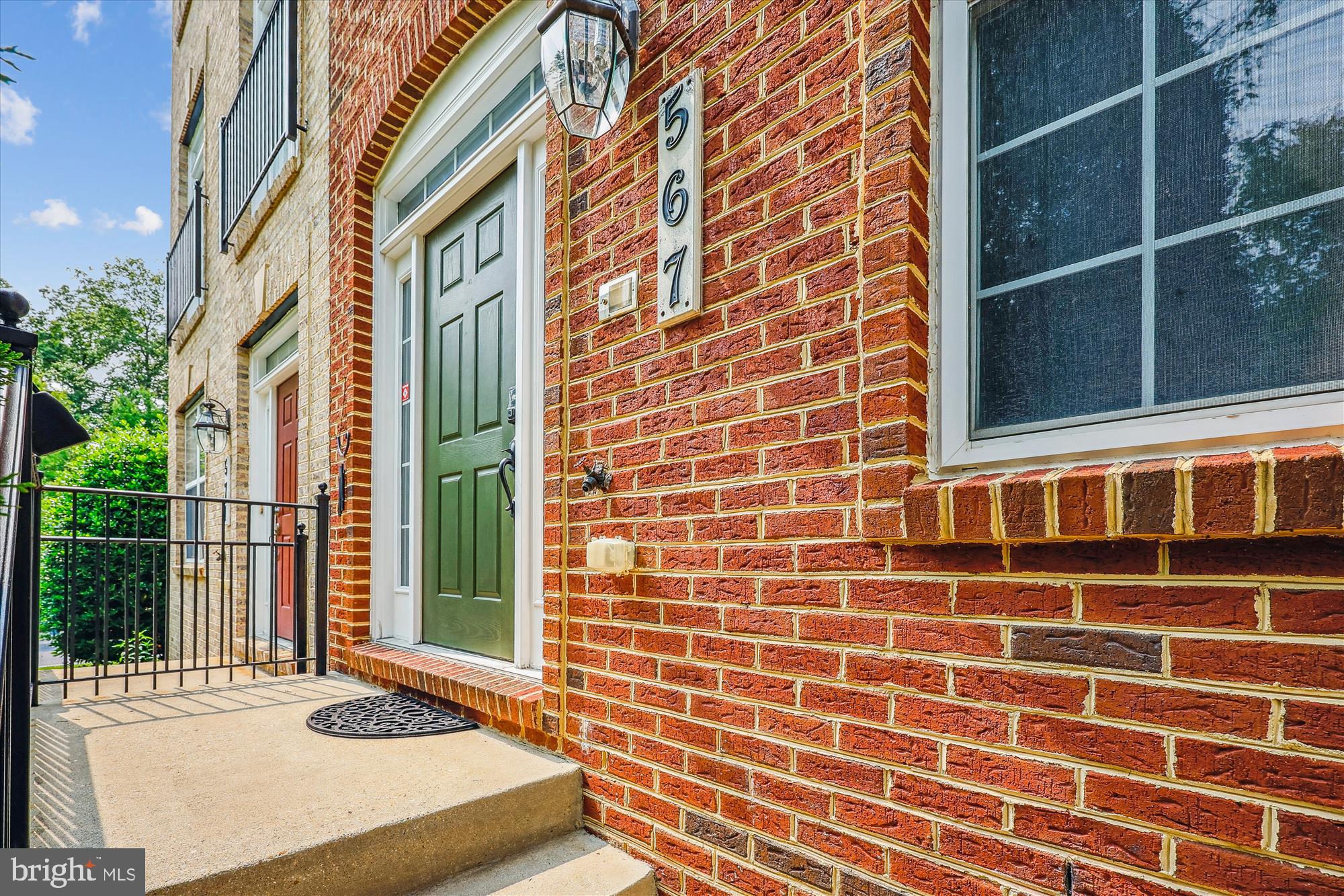 567 PELICAN AVENUE