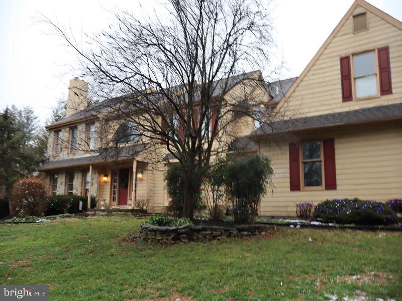 3 E SPRING OAK CIRCLE