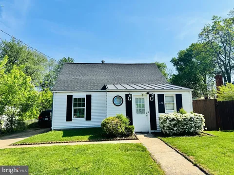 132 Evans Street, Manassas Park, VA MLS: VAMP2003004