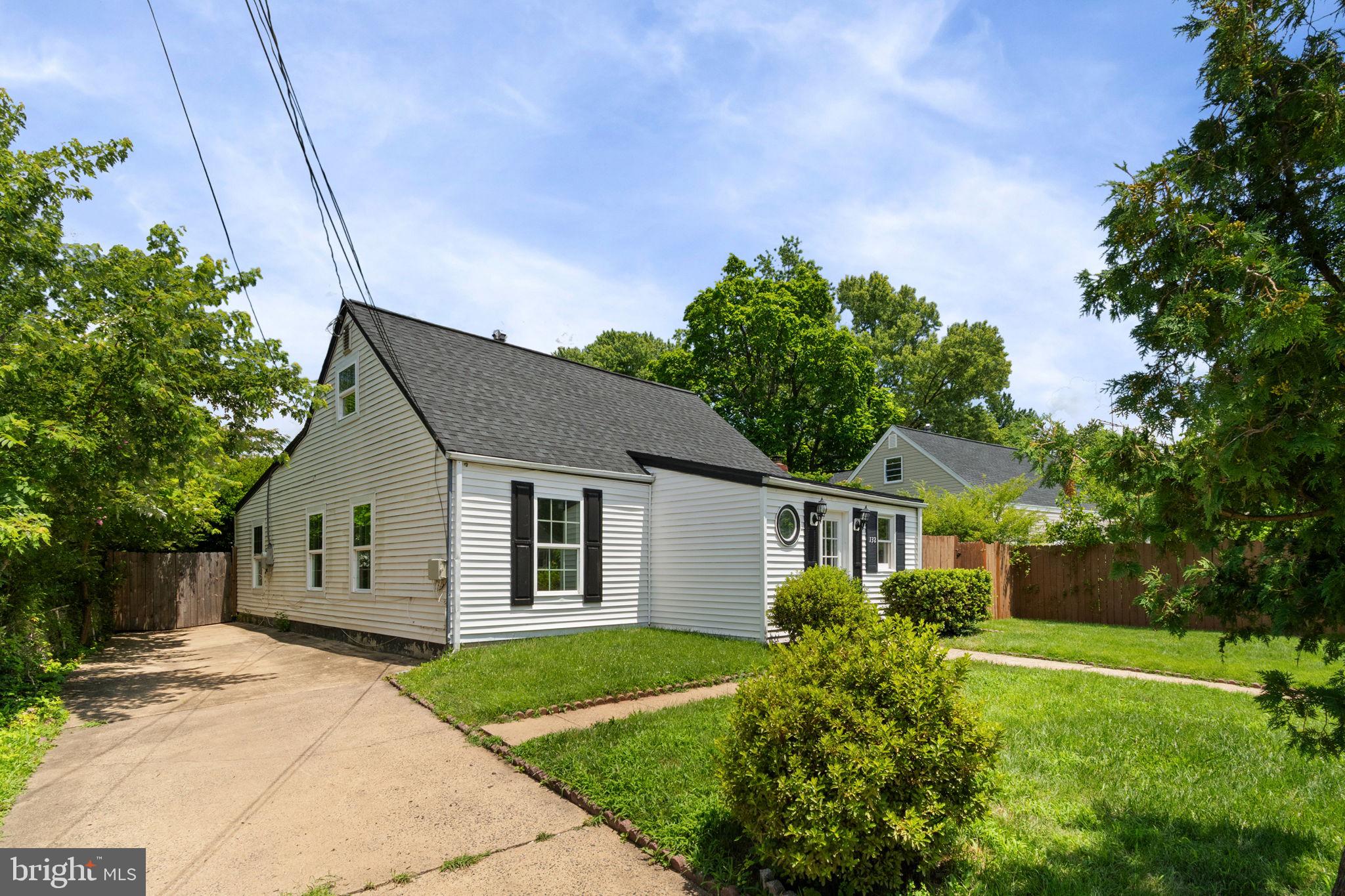 132 EVANS STREET