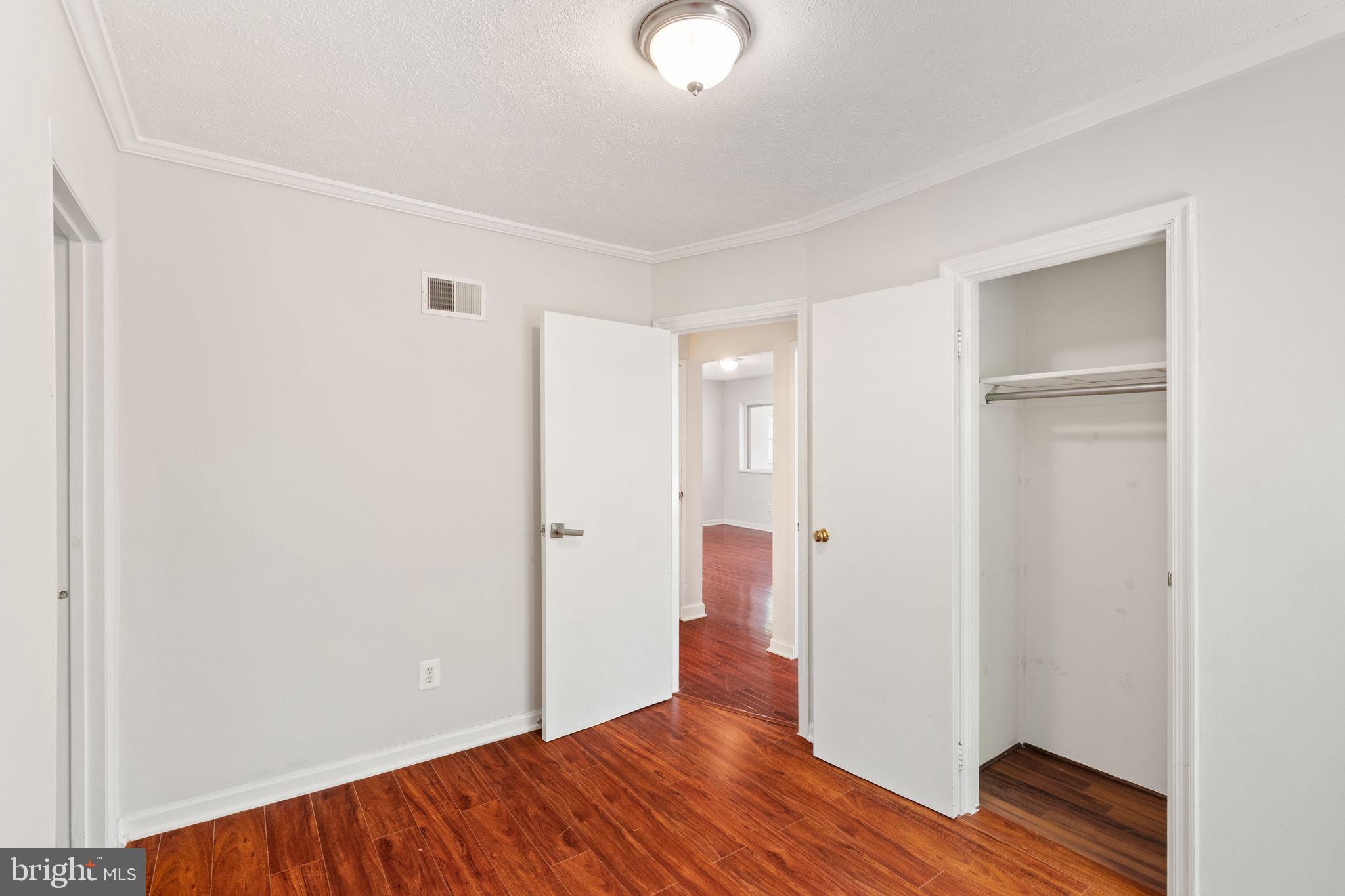 MANASSAS PARK - Residential