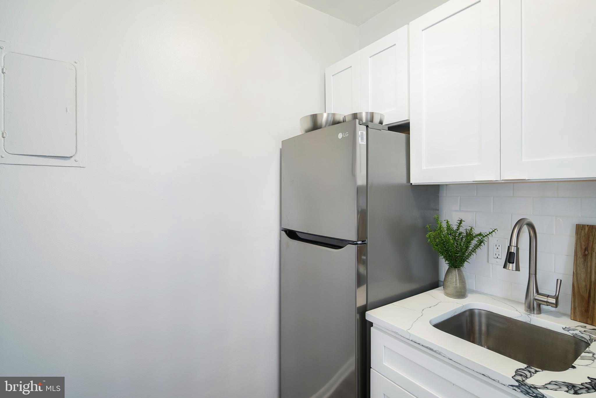 RITTENHOUSE SQUARE - Residential Lease