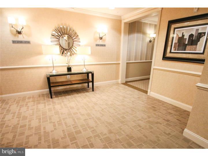 NAVAL SQUARE - Residential