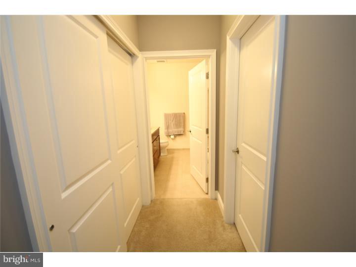 NAVAL SQUARE - Residential