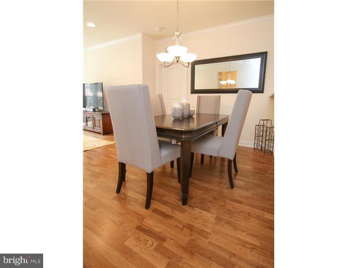 NAVAL SQUARE - Residential