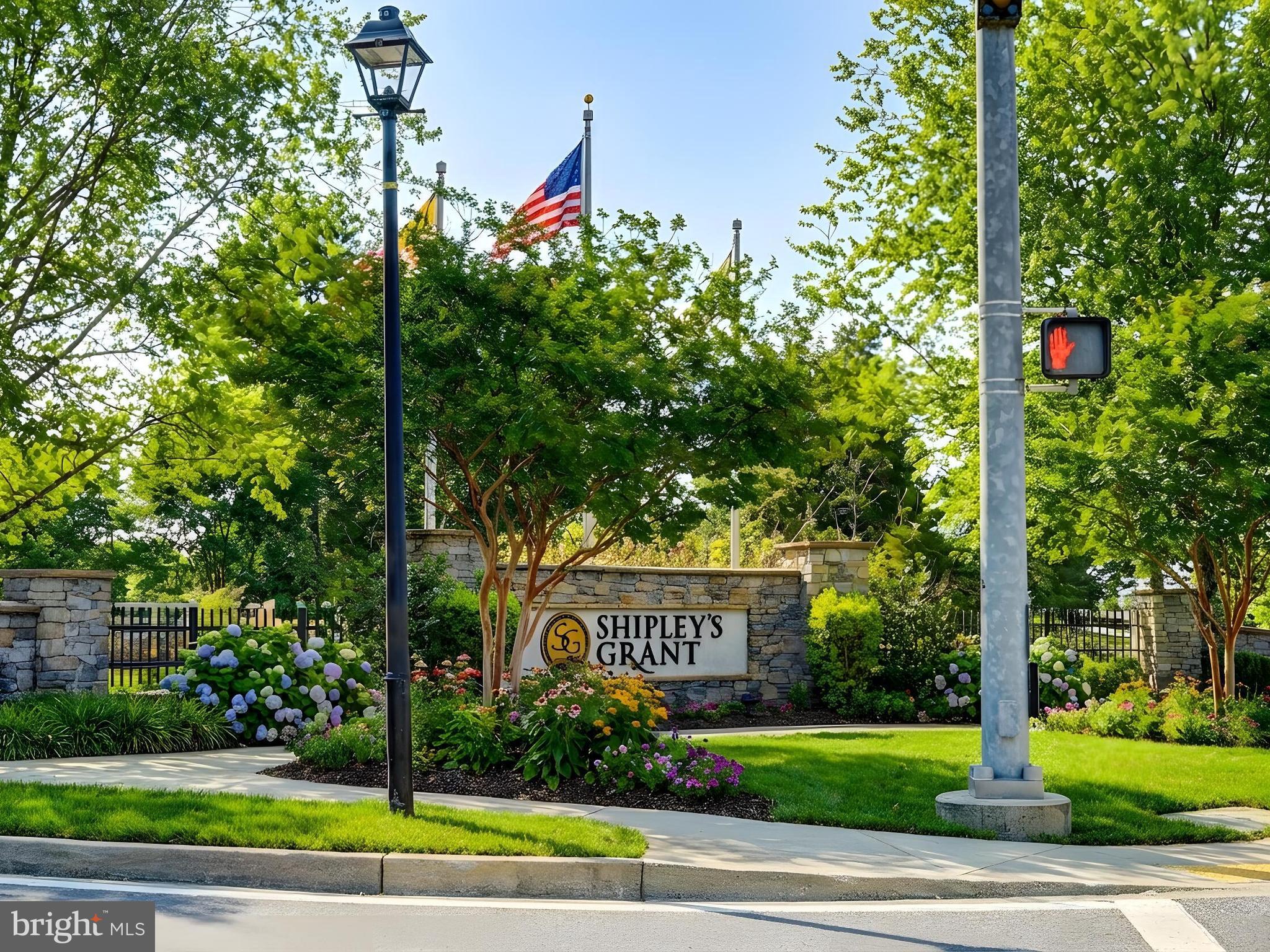 VILLAGE OF MONTGOMERY RUN - Residential