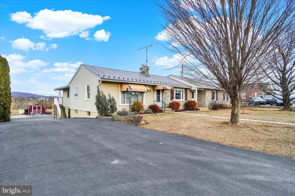 Photo of 1264 Division Highway, EPHRATA, PA 17522 (MLS # PALA2063986)