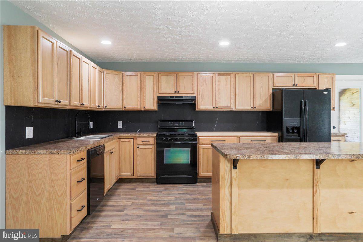 OWL HOLLOW CABINS - Residential