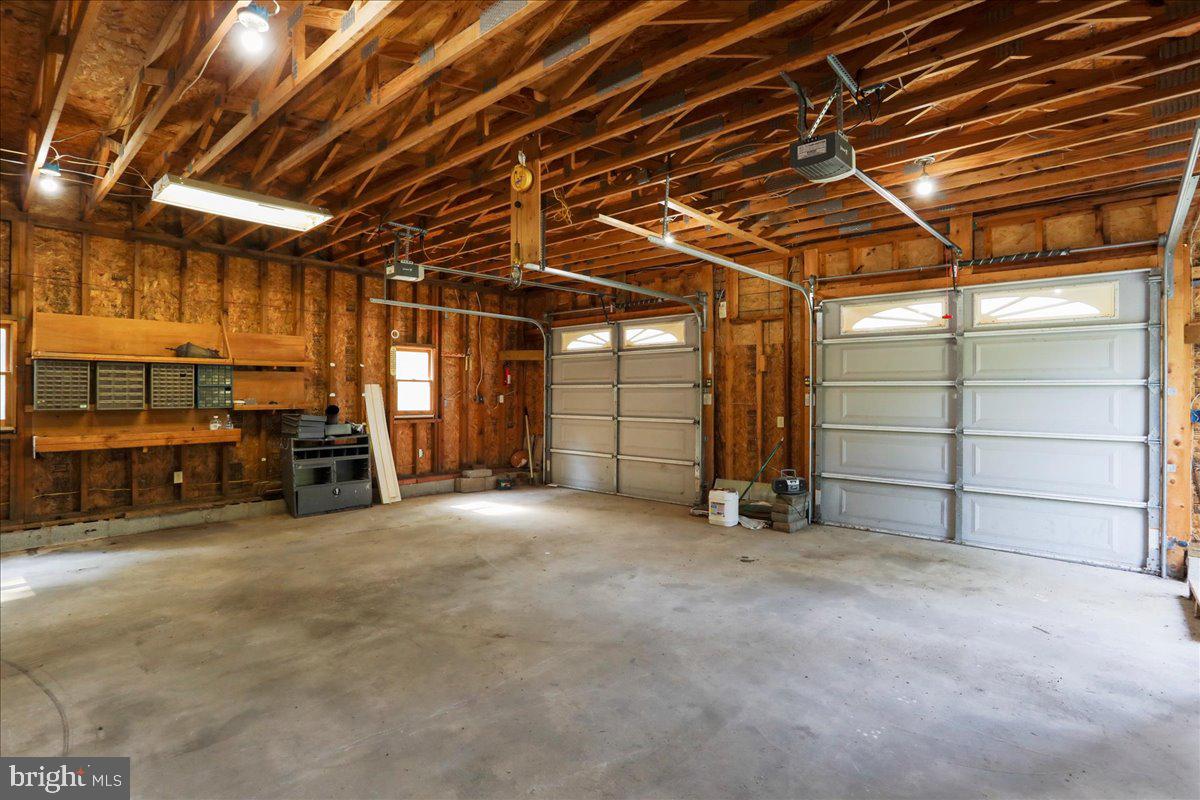 OWL HOLLOW CABINS - Residential