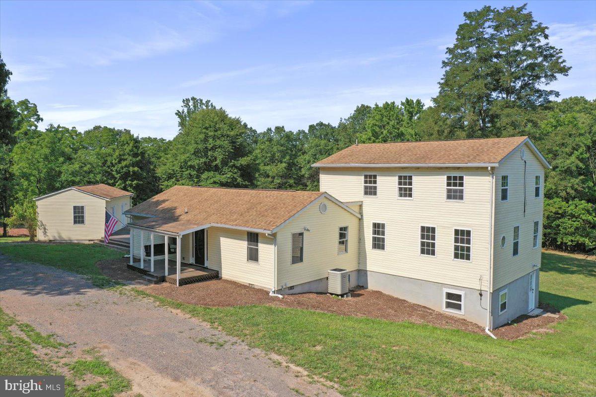 OWL HOLLOW CABINS - Residential