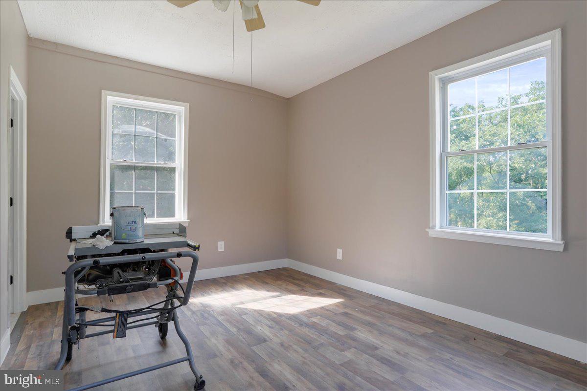 OWL HOLLOW CABINS - Residential