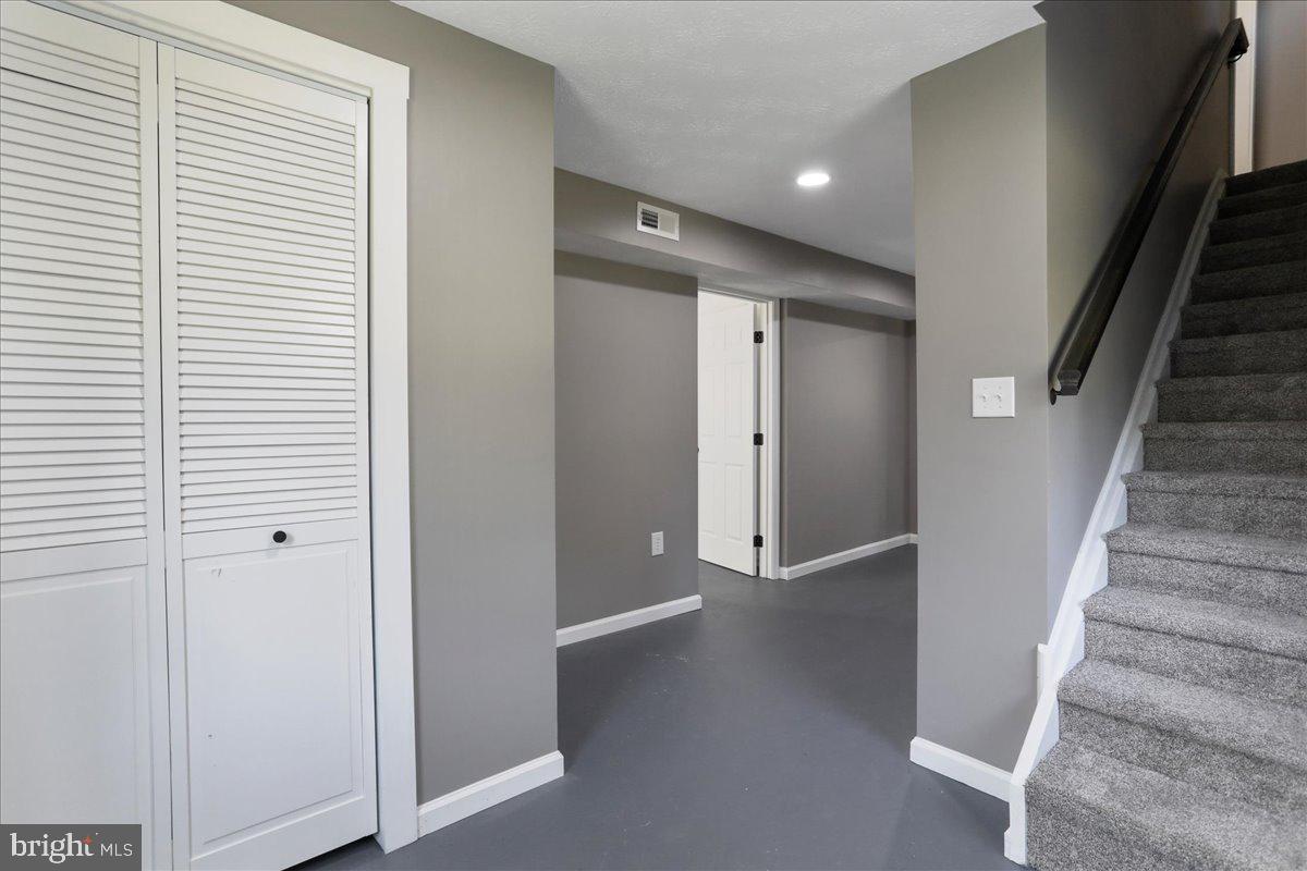 OWL HOLLOW CABINS - Residential