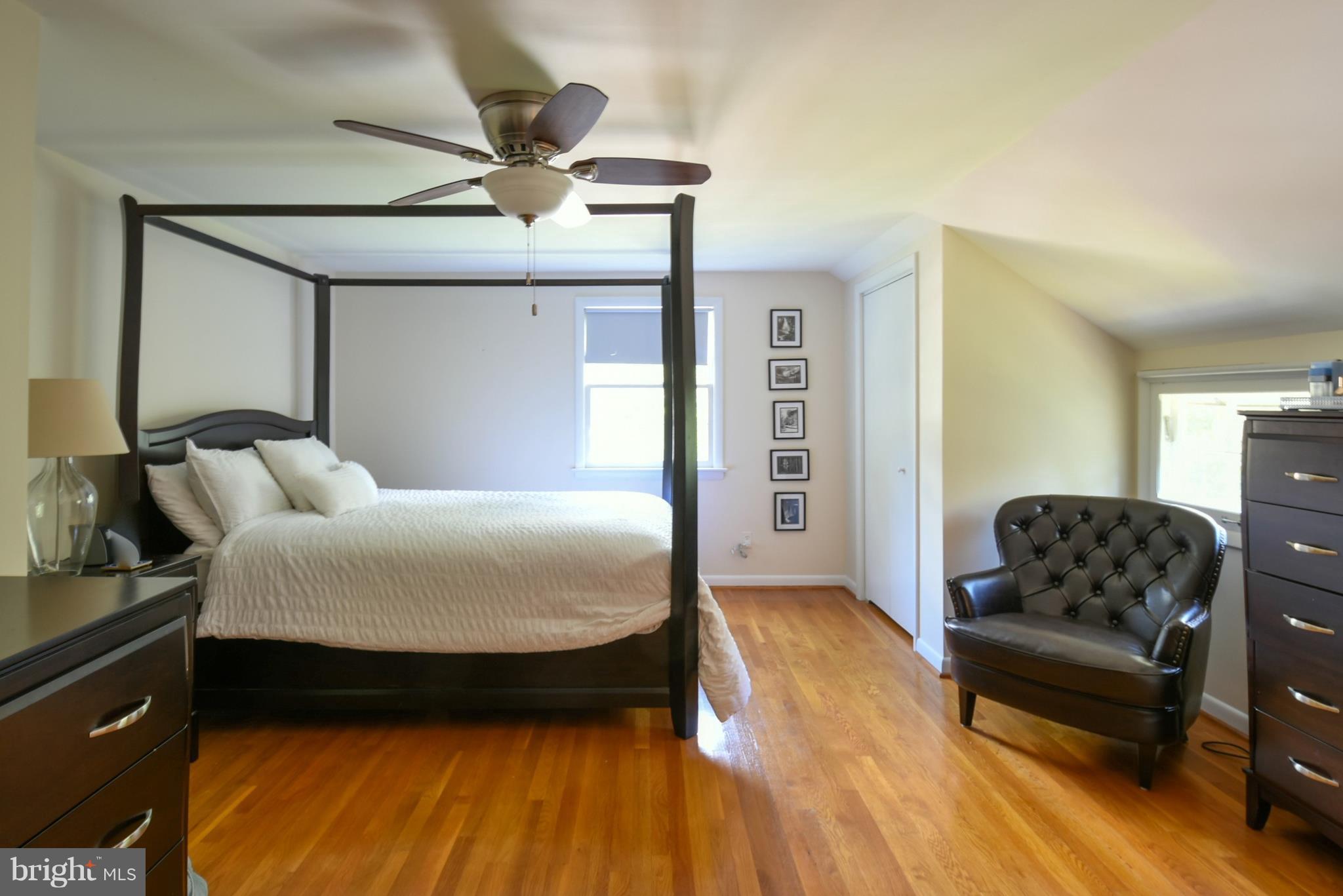 HOLLINDALE - Residential