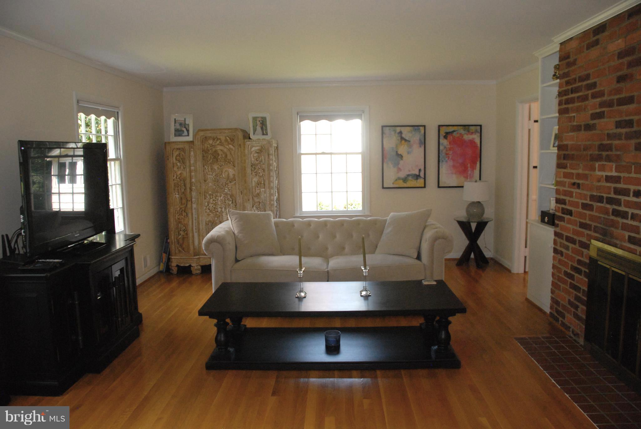 HOLLINDALE - Residential