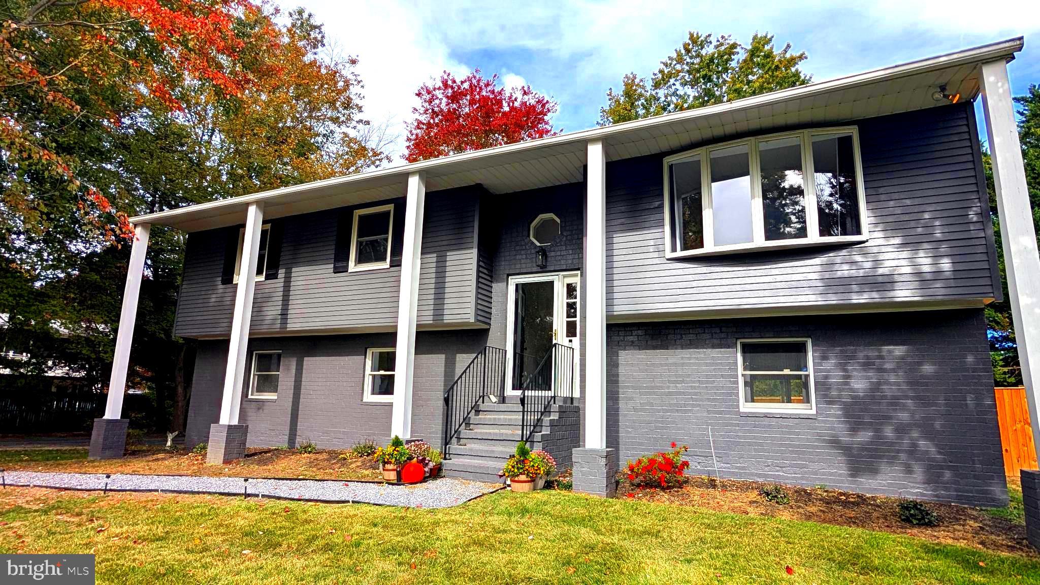 922 PETINOT PLACE