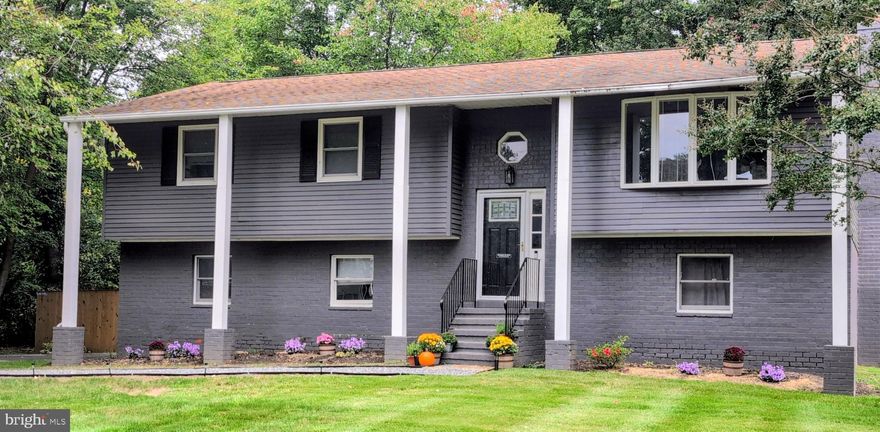 Spacious & Updated Home in Cloverfields on Kent Island

Welcome to this beautifully improved home located in the desirable Cloverfields community on Kent Island in Stevensville. Set on an oversized double lot with a private, tree-lined backyard with a brand-new privacy fence, this 3 bedroom, 2 bath home offers over 2,300 sq ft of total living space and a long list of recent upgrades.

On the upper level, enjoy an open concept with laminate flooring throughout. An open kitchen with breakfast bar has all the appliances you need including dishwasher (one year old), stove (less than two years old) and a brand-new microwave.  The dining room walks out to a screened in balcony to enjoy your morning coffee while catching the morning news or Today show.  The living room features a large bay window allowing lots of natural light. 

The newly renovated primary suite features brand new luxury plank flooring, ceiling fan, walk-in closet and beautifully renovated primary bath with soaking tub, double sinks and walk in shower.  A second bedroom and second full bath round out the upper level rooms.

On the lower level you'll find a generously sized third bedroom, large family room with fireplace that walks out to the fenced in yard, laundry area and workshop with access out to the driveway area.  Rough in plumbing appears to be in place for an additional bathroom but buyers are responsible for their own due diligence to add 3rd bath. 

Major improvements include a new HVAC system, privacy fencing, and ongoing exterior upgrades—new siding and roof installation are currently in progress.

Cloverfields offers exceptional amenities: private beach on the Chester River, marina with boat ramp and rental slips, seasonal pool, playground, clubhouse, and low annual HOA fees. Conveniently located just minutes from the Chesapeake Bay Bridge, with easy access to Annapolis, Baltimore, and D.C.

Owners are motivated—recently purchased in 2024 with plans to make this their dream home, a job transfer has prompted a quick sale. Don’t miss this opportunity to own in one of Kent Island’s most sought-after communities.