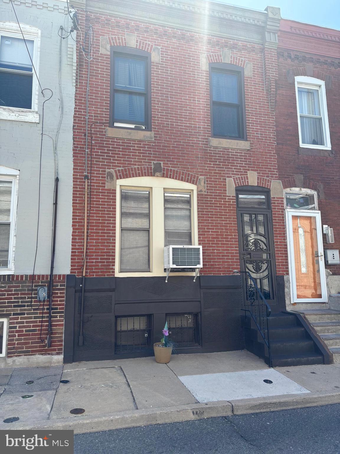 POINT BREEZE - Residential