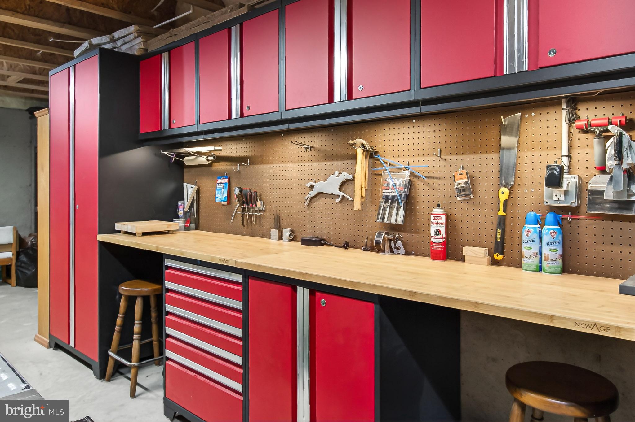 VANTAGE POINTE - Residential