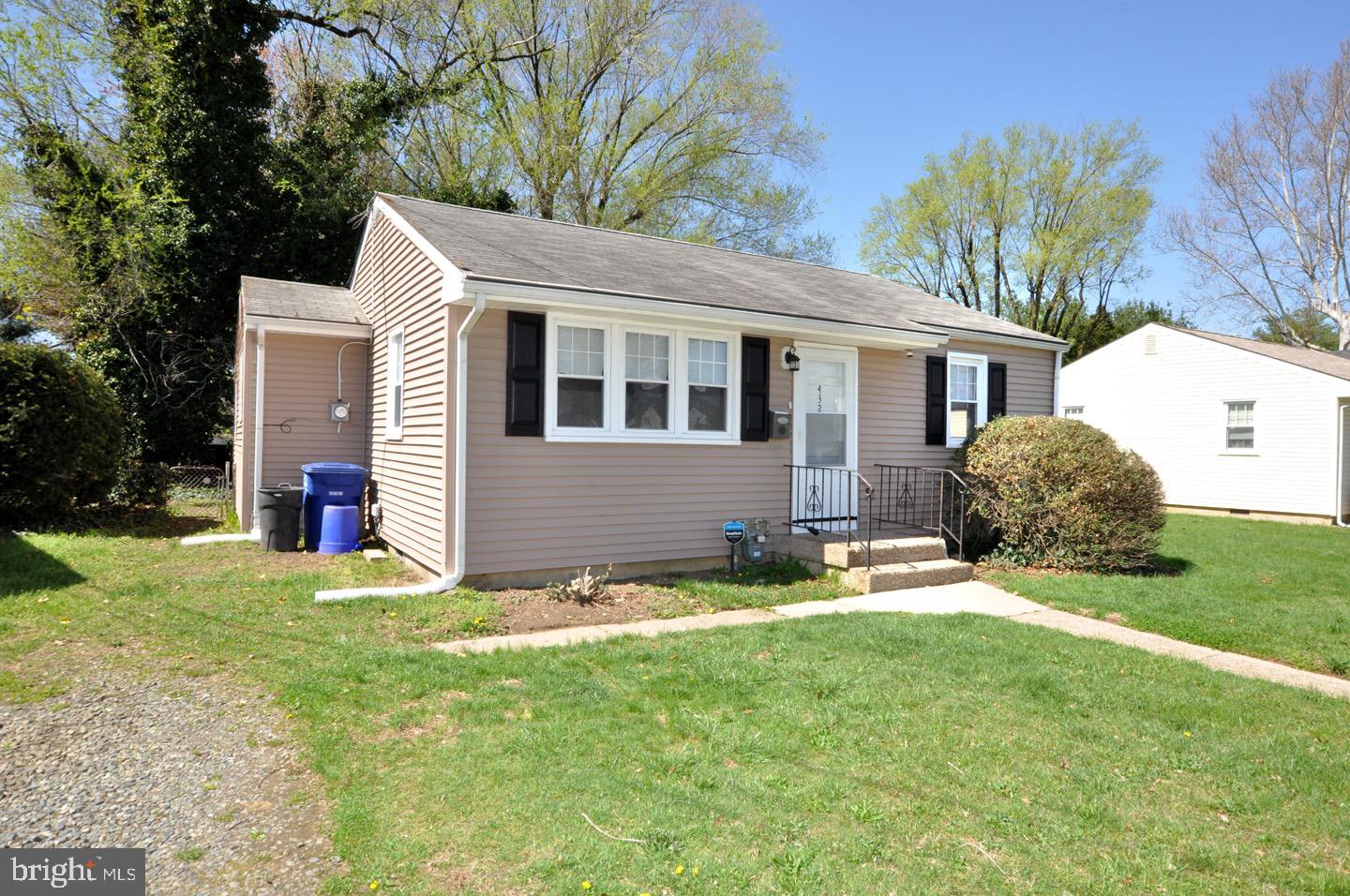 432 N COLES AVENUE