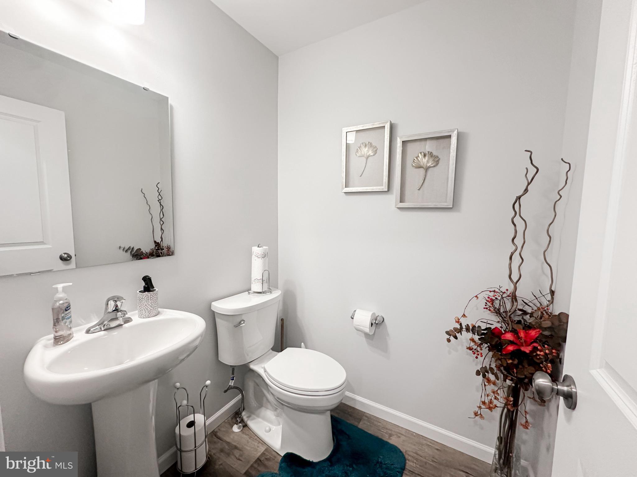 THE SEASONS - Residential