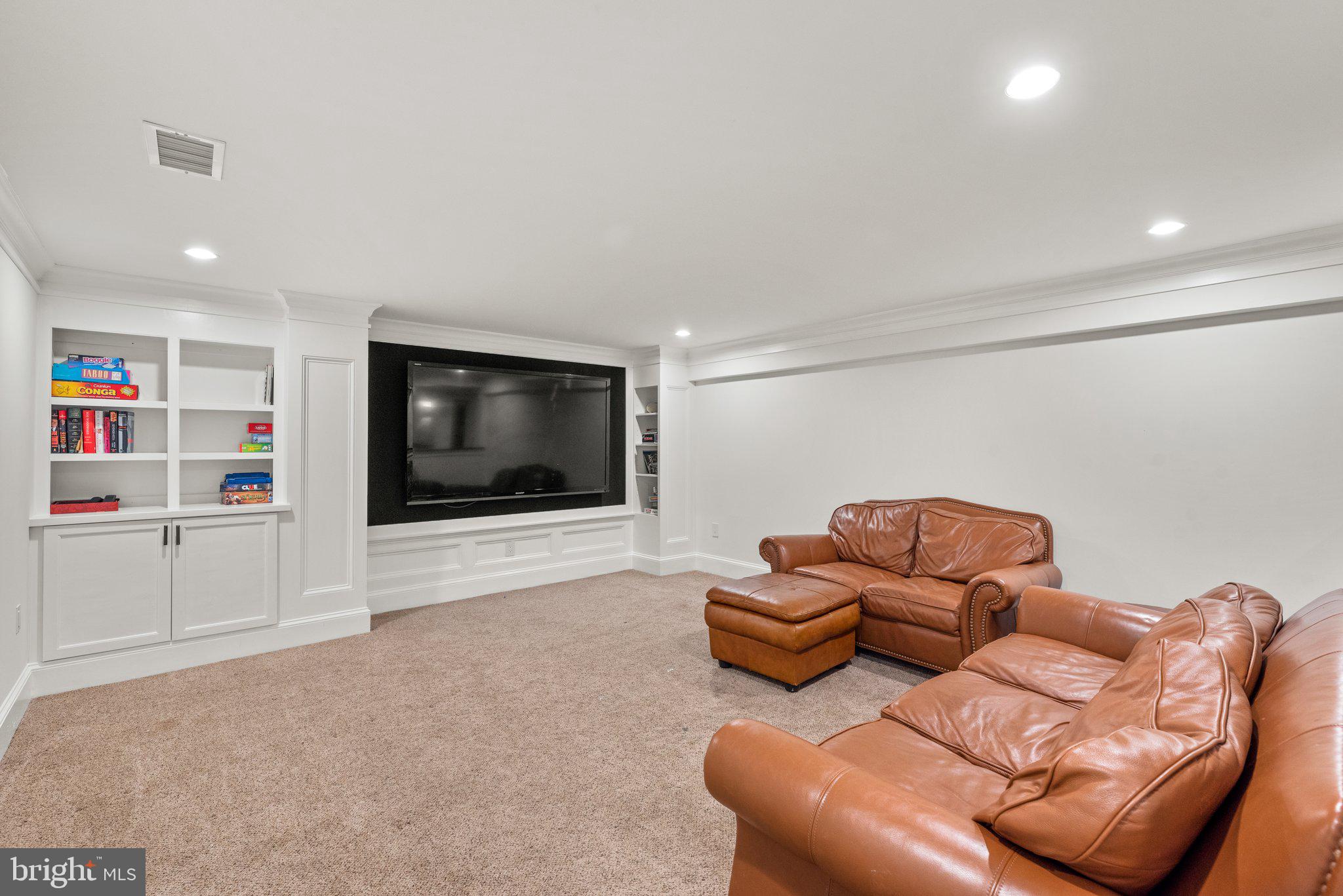 GLEN MILL VILLAGE - Residential