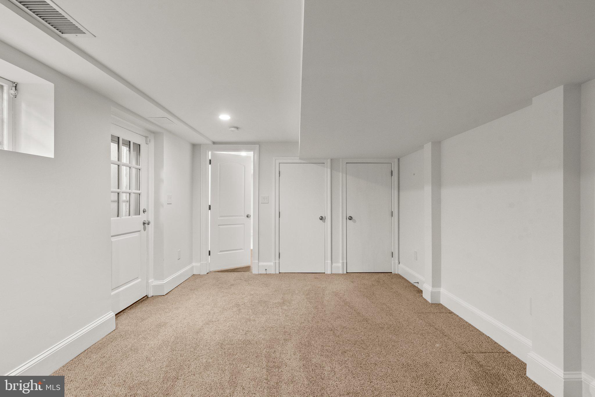 GLEN MILL VILLAGE - Residential