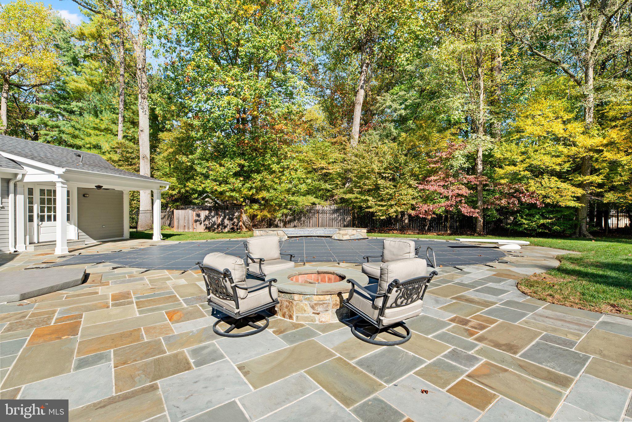 GLEN MILL VILLAGE - Residential