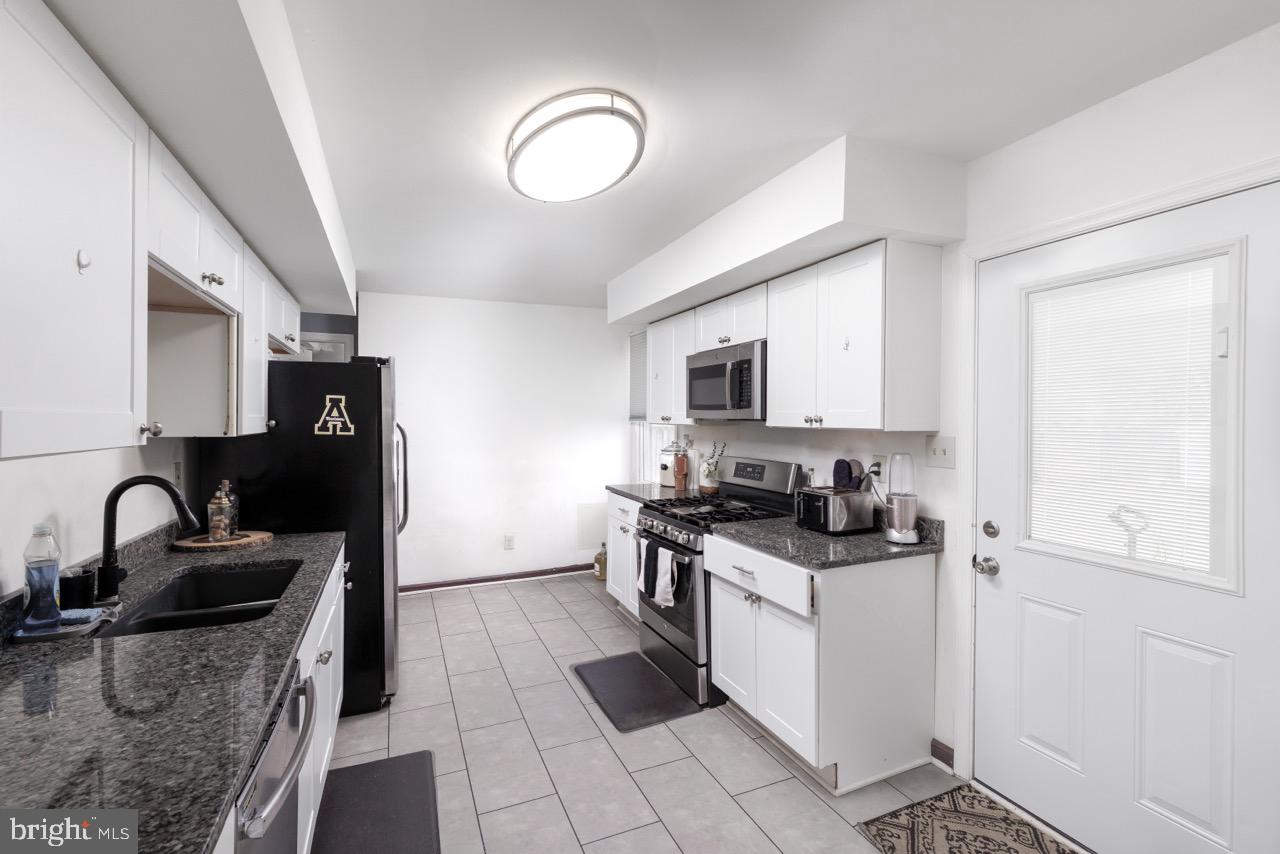 SILVER MANOR - Residential